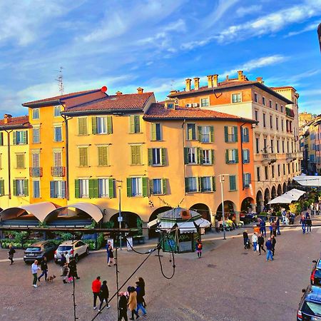 Appartamento Bergamo Centro Piazza Pontida - The Italian Escape Dış mekan fotoğraf