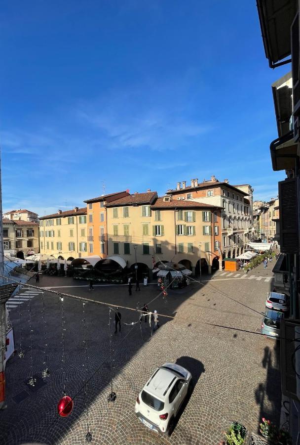 Appartamento Bergamo Centro Piazza Pontida - The Italian Escape Dış mekan fotoğraf