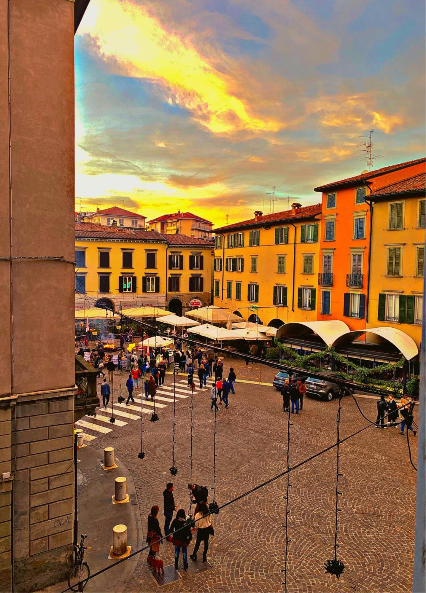 Appartamento Bergamo Centro Piazza Pontida - The Italian Escape Dış mekan fotoğraf